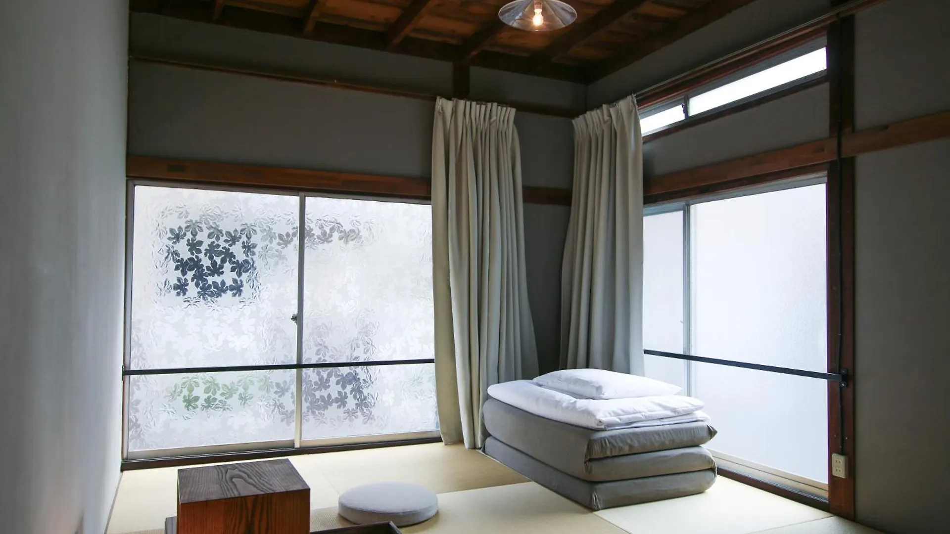 Hanare Prefektura Tokio 2*,  Japonsko